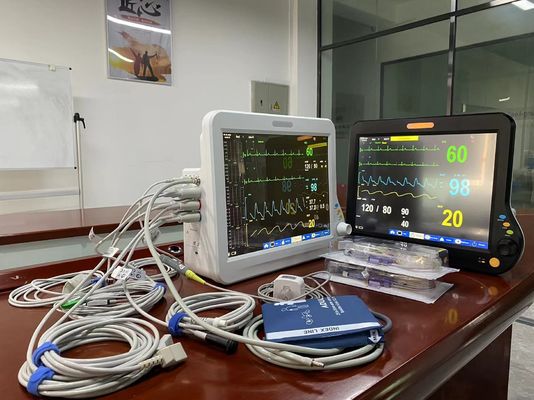 Monitoreo cardíaco modular de la UCI Multilingüe con ECG NIBP SPO2 estándar
