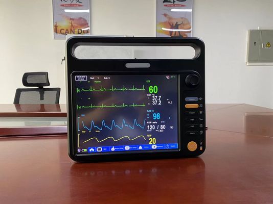 Monitoreo portátil del paciente para el monitoreo de signos vitales