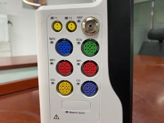 Monitoreo de pacientes cardíacos de recién nacidos portátil para ambulancias de UCI