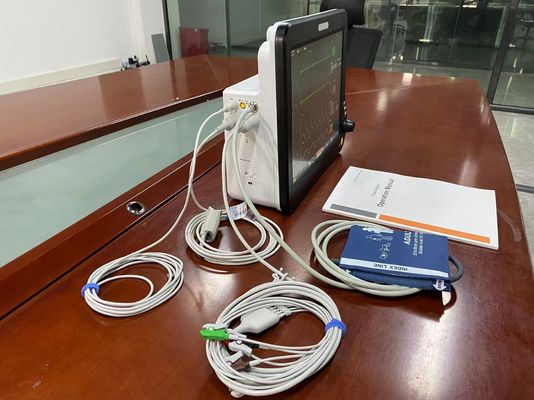 Monitoreo de pacientes multilingüe con múltiples parámetros para clínica general
