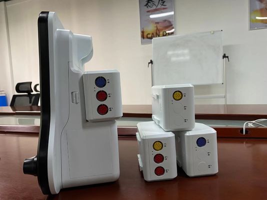 Monitoreo cardíaco multiparámetro de la UCI, máquina vital del hospital con pantalla de 15 &quot;