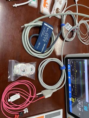12.1 pulgadas Modular Neonatal Monitor del paciente con 3 conductos ECG NIBP SPO2 estándar