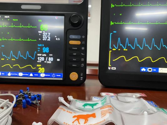 12.1" Máquina portátil de señales vitales multilingüe para animales veterinarios pacientes