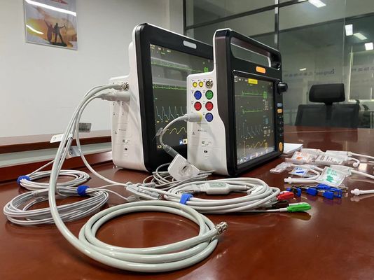 Monitoreo de frecuencia cardíaca multiparámetros de uso veterinario Multilingüe con ECG SPO2 2Temp