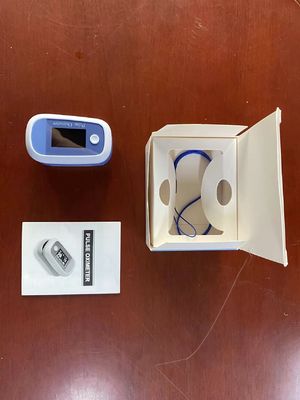 Monitor para el hogar de la clínica, monitor de la saturación Spo2 del oxígeno de la sangre del oxímetro del pulso del finger de OLED del oxígeno de la sangre