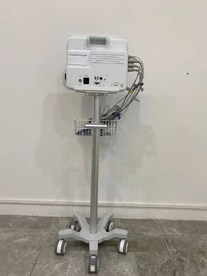 Carretilla de aluminio del monitor paciente de Matieral de la aviación de ICU con las ruedas silenciosas de 3 pulgadas