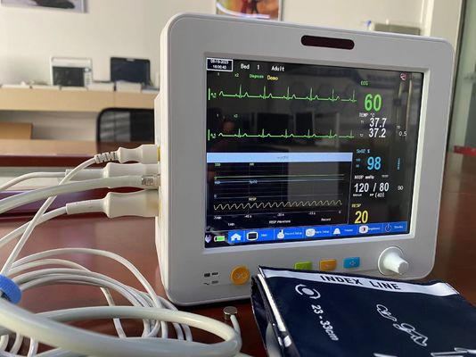 Monitor paciente portátil ligero de 8,4 pulgadas, temporero Vital Signs Monitors de ECG SPO2 NIBP
