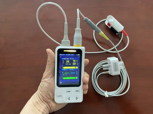 Monitor de signos vitales de mano de 3,5 pulgadas con pantalla LCD TFT con EtCO2 y SPO2