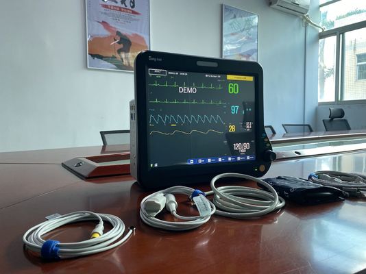 Monitor portátil de pacientes de 15 pulgadas con compatibilidad HL7, salida de datos USB, VGA, llamadas de enfermeras y señales vitales